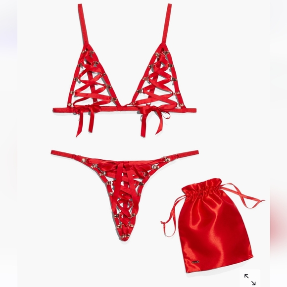NWT Savage X Fenty 'Lace'd Up Gift Set' size XS-XL (one size), Goji Berry red - Picture 3 of 10